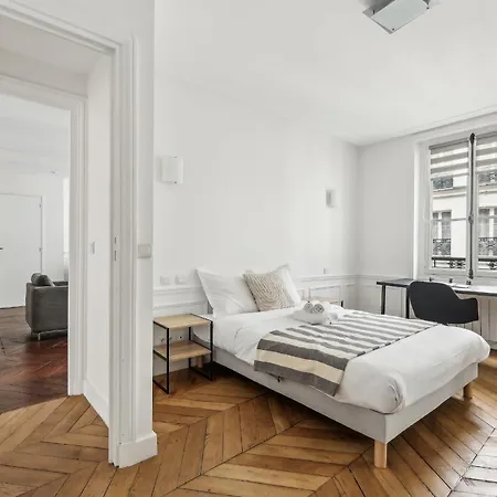 Apartment Champs Elysees - 3br - Cityapartmentstay *